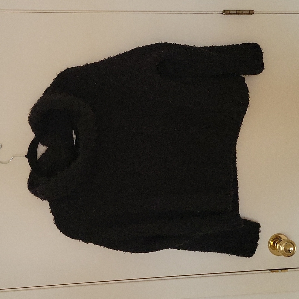 Maurices black super soft fuzzy sweater size L